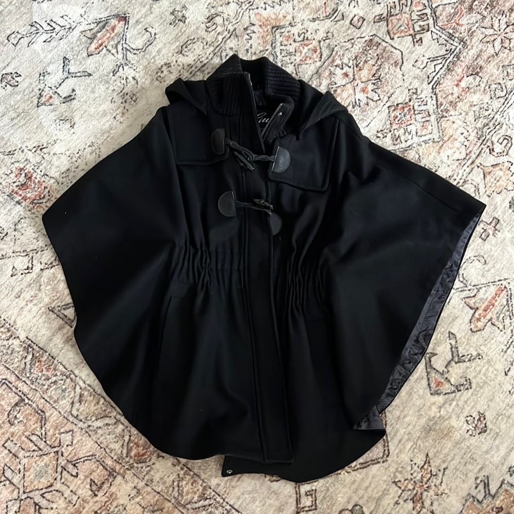Guess Cape Jacket